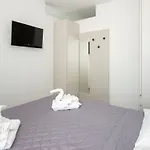 One Life Suites-5 By Interhome * بيبيوني